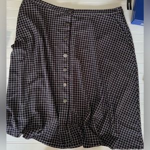 New Directions Womens Sz 3X Black & White 7 Button Front Skirt 2 Pockets New